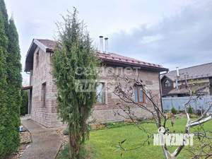 Дом 208м&sup2;, 2-этажный, участок 12 сот.  