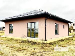 Дом 100м&sup2;, 1-этажный, участок 6 сот.  