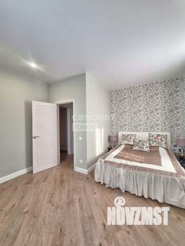 Дом 180м&sup2;, 3-этажный, участок 12 сот.  