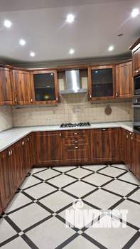 Дом 180м&sup2;, 2-этажный, участок 18 сот.  