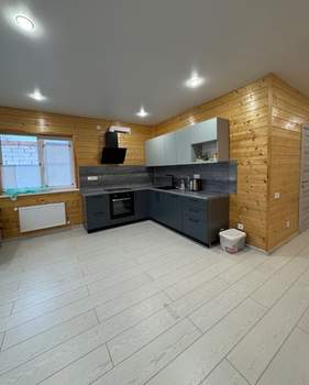 Дом 110м&sup2;, 2-этажный, участок 6 сот.  