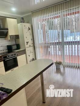 Дом 170м&sup2;, 2-этажный, участок 15 сот.  