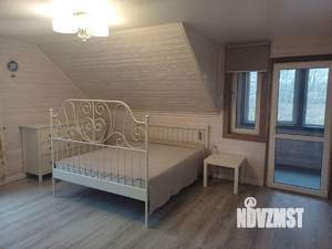 Дом 220м², 2-этажный, участок 17 сот.  