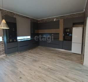 Дом 190м², 2-этажный, участок 11 сот.  