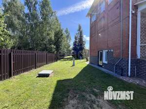 Дом 322м², 2-этажный, участок 15 сот.  