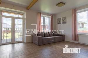 Коттедж 204м², 2-этажный, участок 14 сот.  