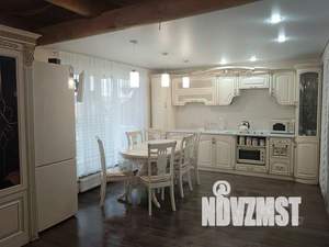 Дом 143м&sup2;, 2-этажный, участок 12 сот.  