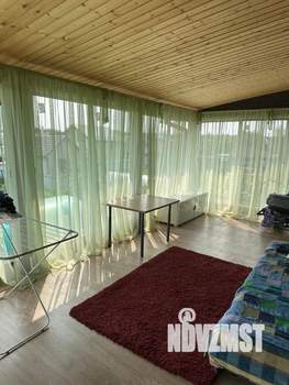 Дом 330м&sup2;, 3-этажный, участок 25 сот.  