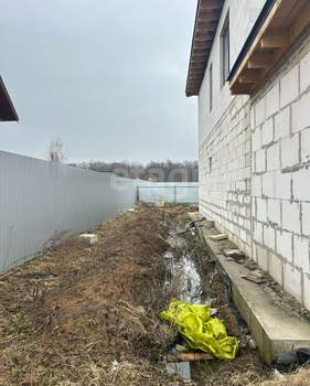 Дом 243м², 2-этажный, участок 9 сот.  