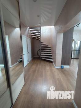 Дом 165м&sup2;, 2-этажный, участок 10 сот.  