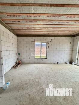 Дом 100м&sup2;, 1-этажный, участок 6 сот.  