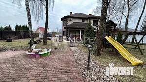 Дом 205м&sup2;, 2-этажный, участок 16 сот.  