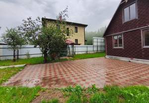 Дом 180м&sup2;, 3-этажный, участок 12 сот.  