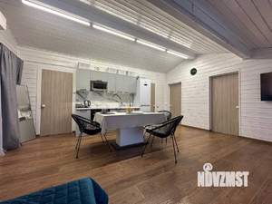 Дом 100м&sup2;, 1-этажный, участок 7 сот.  