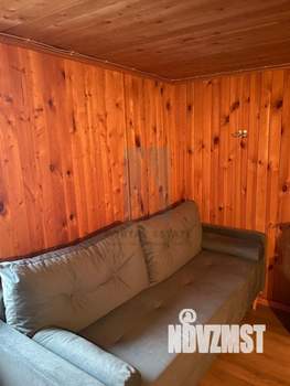 Дом 21м&sup2;, 2-этажный, участок 6 сот.  