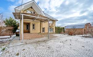 Дом 247м², 2-этажный, участок 20 сот.  