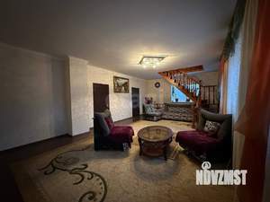 Дача 320м², 2-этажный, участок 15 сот.  