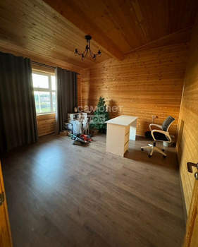 Дом 140м², 2-этажный, участок 10 сот.  