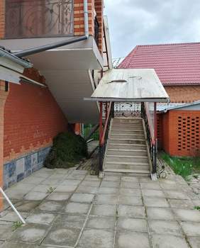 Дом 424м², 2-этажный, участок 15 сот.  