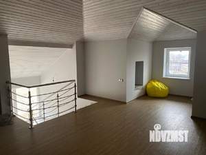 Дом 282м², 3-этажный, участок 14 сот.  