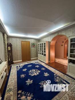 Дом 254м², 2-этажный, участок 19 сот.  