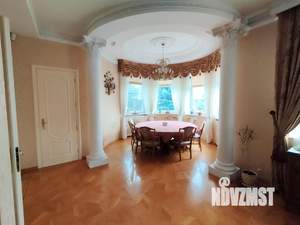 Коттедж 264м², 2-этажный, участок 65 сот.  