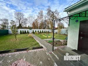 Дом 250м&sup2;, 3-этажный, участок 10 сот.  