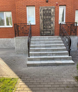 Дом 378м&sup2;, 3-этажный, участок 16 сот.  