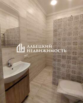 Дом 170м&sup2;, 2-этажный, участок 10 сот.  