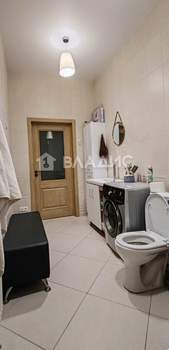 Дом 240м², 2-этажный, участок 10 сот.  