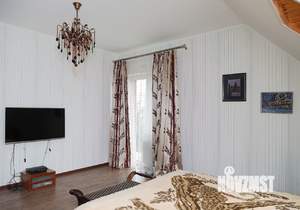 Дом 262м², 3-этажный, участок 28 сот.  