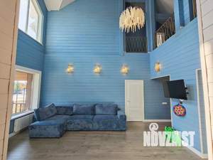 Коттедж 300м&sup2;, 2-этажный, участок 16 сот.  