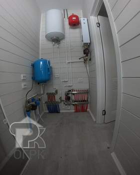 Дом 145м&sup2;, 2-этажный, участок 9 сот.  