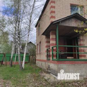 Дом 72м², 2-этажный, участок 10 сот.  