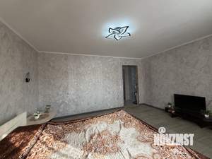 Дом 75м&sup2;, 2-этажный, участок 6 сот.  