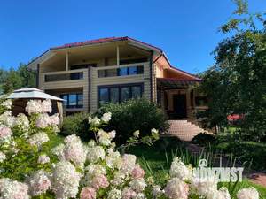 Дом 193м&sup2;, 2-этажный, участок 15 сот.  