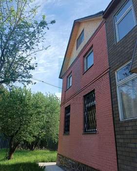 Дом 70м&sup2;, 2-этажный, участок 12 сот.  