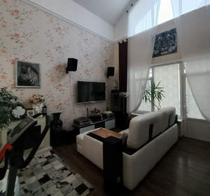 Дом 200м&sup2;, 2-этажный, участок 9 сот.  