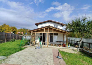 Дом 98м&sup2;, 2-этажный, участок 5 сот.  