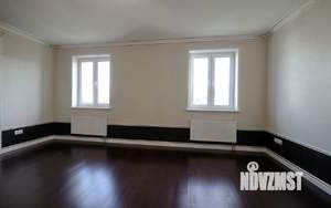 Дом 289м&sup2;, 2-этажный, участок 11 сот.  