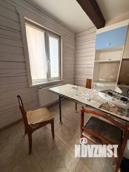 Дом 250м&sup2;, 3-этажный, участок 7 сот.  