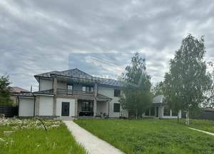 Дом 200м&sup2;, 2-этажный, участок 15 сот.  