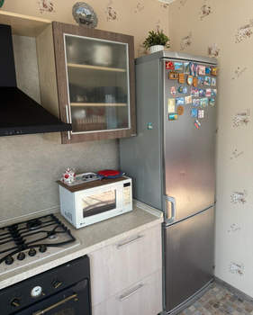 Дом 180м&sup2;, 2-этажный, участок 15 сот.  