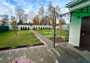 Дом 250м², 2-этажный, участок 10 сот.  