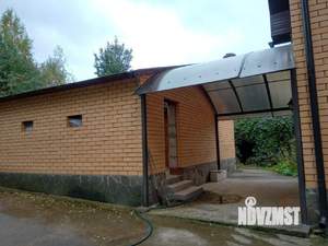 Дом 225м&sup2;, 3-этажный, участок 38 сот.  