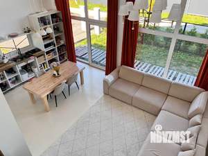 Дом 106м&sup2;, 2-этажный, участок 10 сот.  