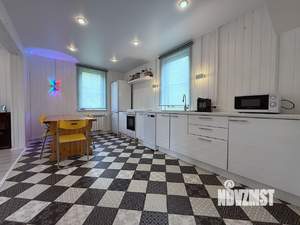 Дом 123м&sup2;, 2-этажный, участок 20 сот.  