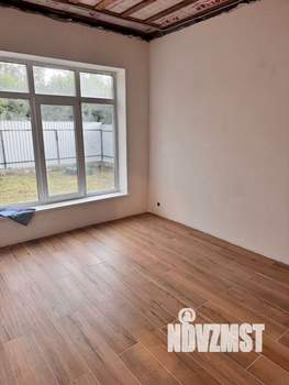 Дом 110м&sup2;, 1-этажный, участок 10 сот.  