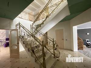 Дом 445м², 3-этажный, участок 23 сот.  