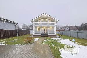 Коттедж 216м&sup2;, 2-этажный, участок 9 сот.  